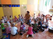 Příběh o bubnu - bubnování ve školce